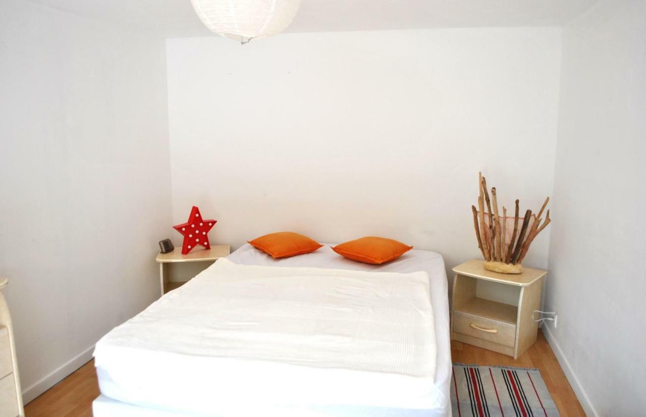 Bureaux Appartements Lesparre Medoc Exterior foto