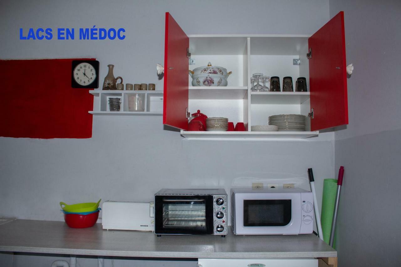 Bureaux Appartements Lesparre Medoc Exterior foto