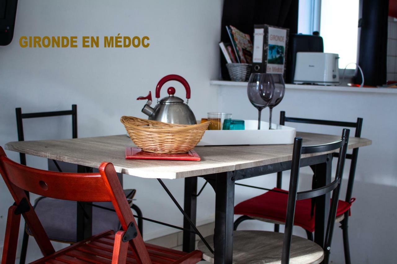 Bureaux Appartements Lesparre Medoc Exterior foto